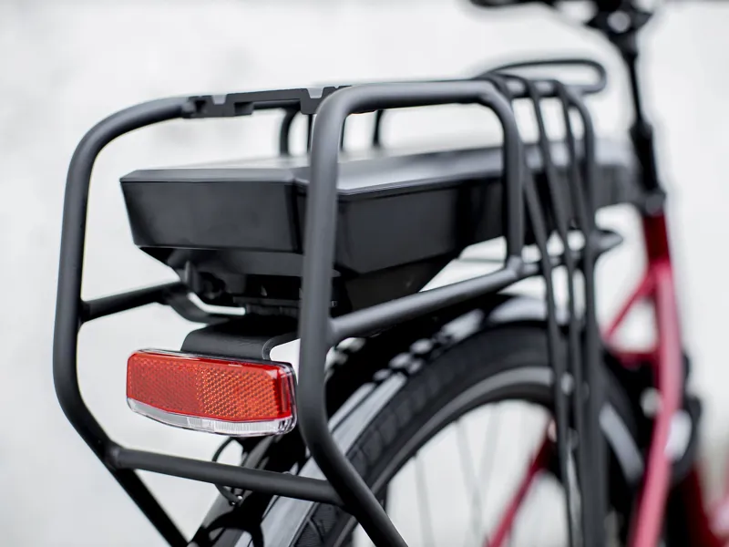 TREK District+ 4 Lowstep 500Wh Electric Hybrid Bike in Rage Red-7